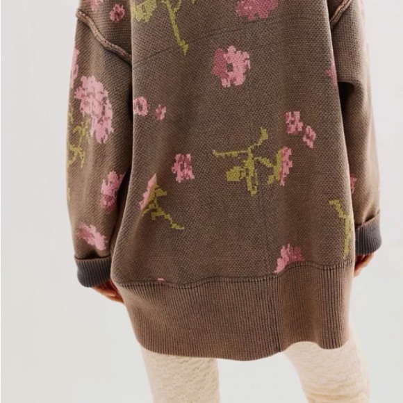 Chamomile Pattern Cardi - Picture 3 of 7